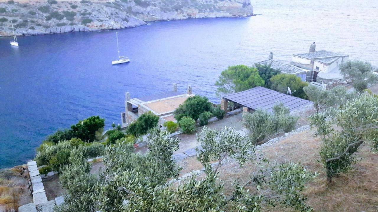 Waterfront Villa Spathi  Buitenkant foto
